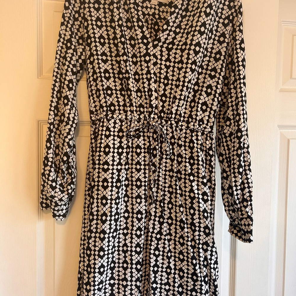 LOFT Monochrome Diamond Print Long Sleeve Dress